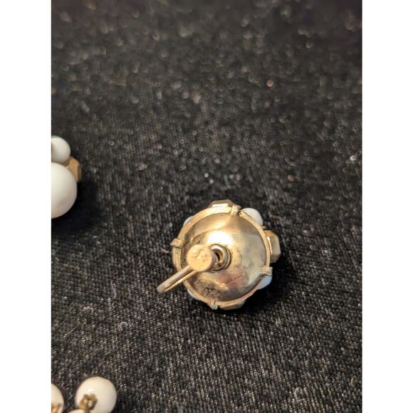 Two Pair Vintage Milk Glass Beaded Earrings One Screw On & One Clip On - Picture 4 of 5